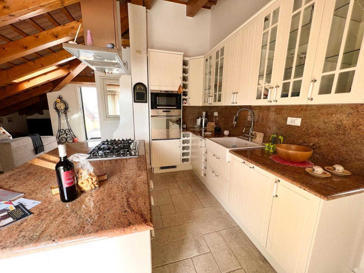 Erman House Mansarda Sulla Riviera Del Brenta Venezia Lägenhet Dolo Exteriör bild